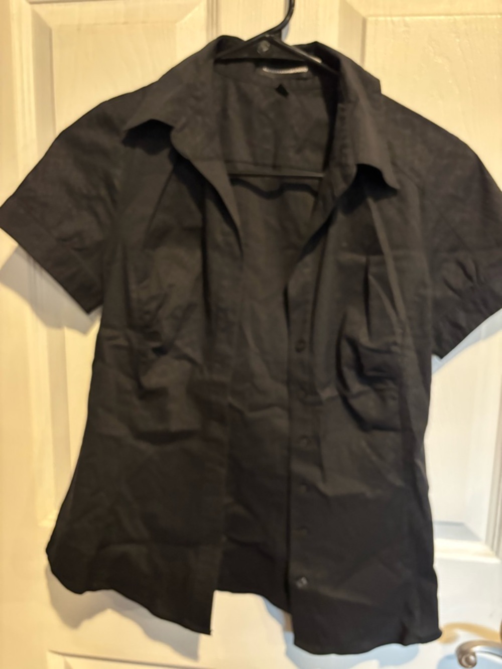 Express Women’s Short Sleeve Button-Down Shirt - Black